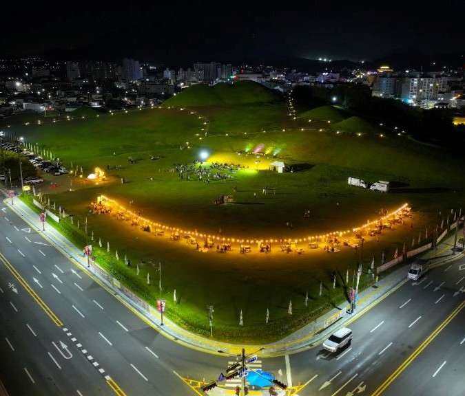 송학동고분군 야간 항공 촬영